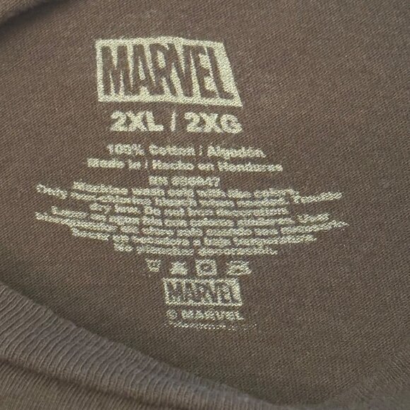 Marvel Mens 2XL‎ Black T-Shirt "Surrounded By Greatness" Deadpool Graphic Tee - Picture 4 of 6